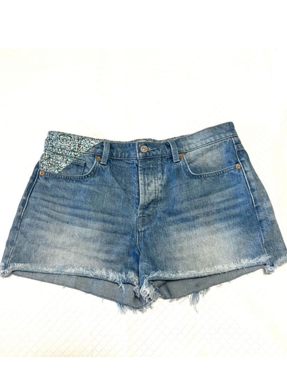 7 For All Mankind Monroe Cutoff Jean Shorts Mini Floral Patches Size 30